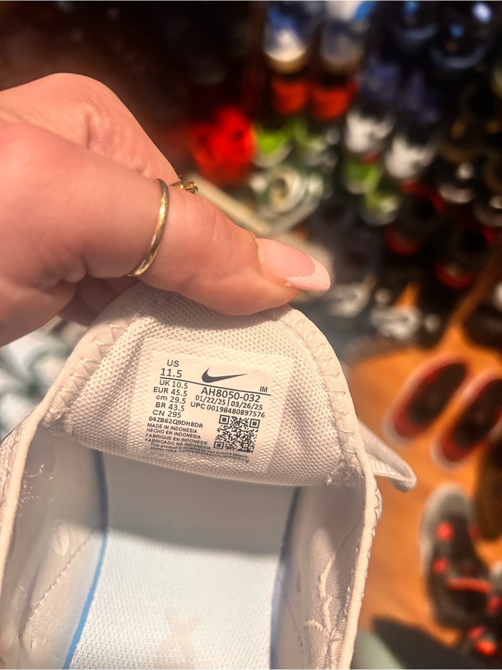 Nike White and Dark Green Air Max 270 Trainer - Picture 5 of 6